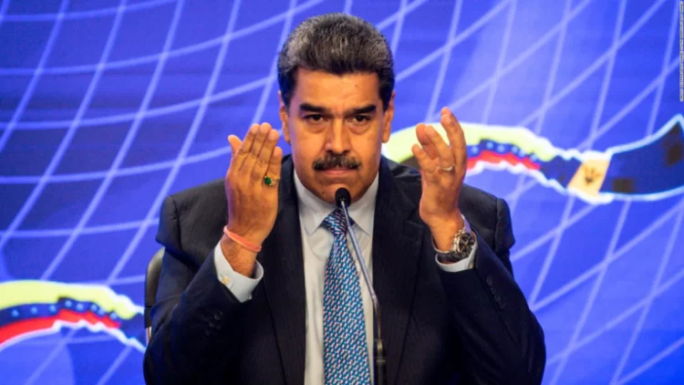 Maduro “respeta” decisión de González Urrutia de salir de Venezuela