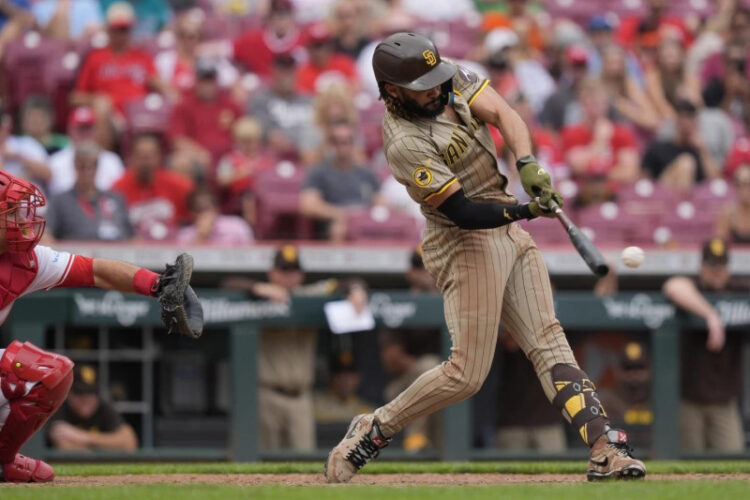 Tatis Jr. da su cuarto HR en cinco juegos y Padres vencen Anaheim