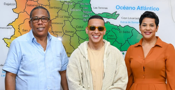 Daddy Yankee coordina asistencia para niños vulnerables con Comedores Económicos