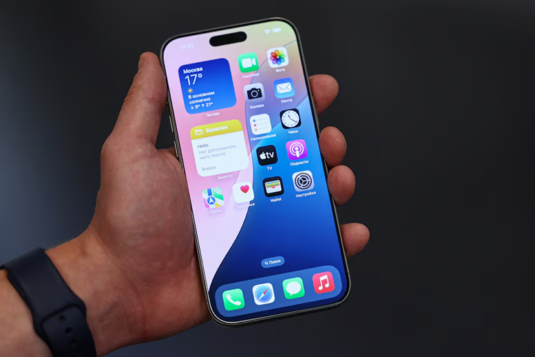 iPhone 16 se lanzó hace poco y ya tiene un primer fallo que bloquea la pantalla