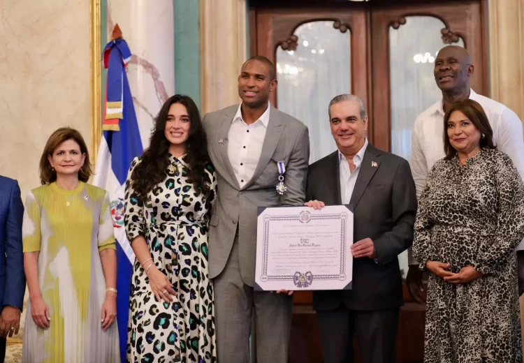 Reconocen a Al Horford con la Orden del Mérito de Duarte, Sánchez y Mella por su trayectoria