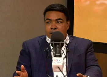 William Figuereo: «funcionarios deberían dejar carros en casa para reducir taponamiento vehicular»