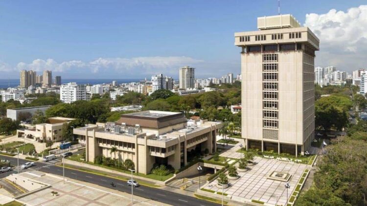 El Banco Central vuelve a disminuir 25 puntos a su tasa de política monetaria