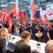 Los trabajadores de Volkswagen arremeten contra la dirección ante el posible cierre de plantas