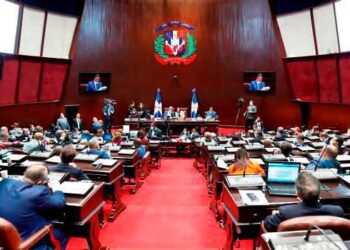 Analizan métodos para reducir número de diputados en reforma constitucional