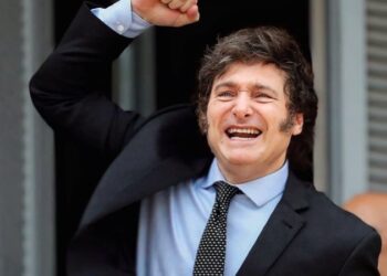 ¿Se vuelve Argentina más barata? Baja un impuesto clave y hay expectativa por un posible efecto en los precios