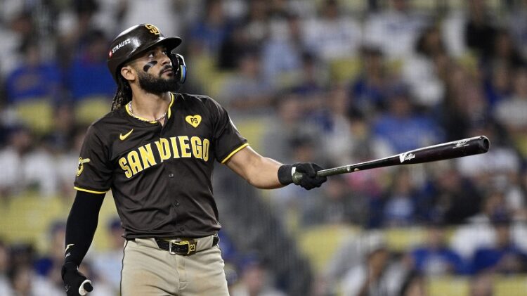 Tatis jonronea de nuevo y los Padres vencen a los Dodgers 6-5 para tomar ventaja de 2-1 en la serie