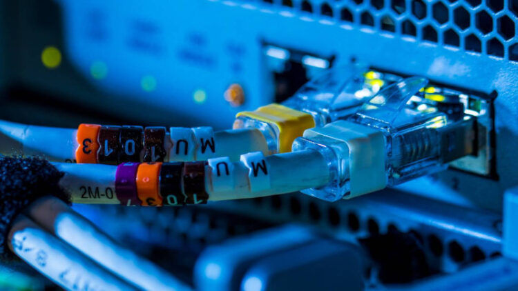 Alto costo del servicio de internet: la principal “barrera” de desconexión en los hogares del país