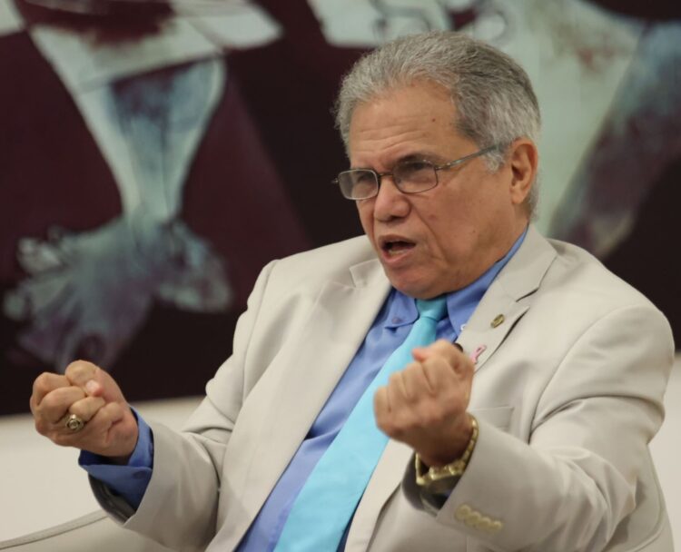 Waldo considera problema más fundamental del sector salud es la baja inversión