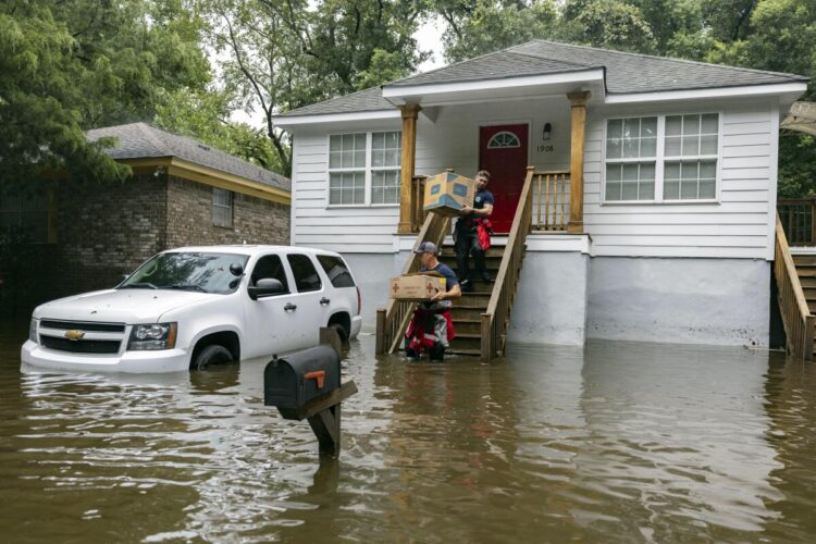 Desbordamientos en Mao: las lluvias causan los peores daños urbanos