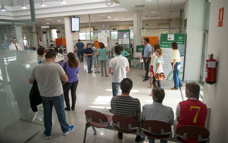 La Junta andaluza destina 322.765 euros a desarrollar un traductor automático de sus propios textos a “lenguaje claro”