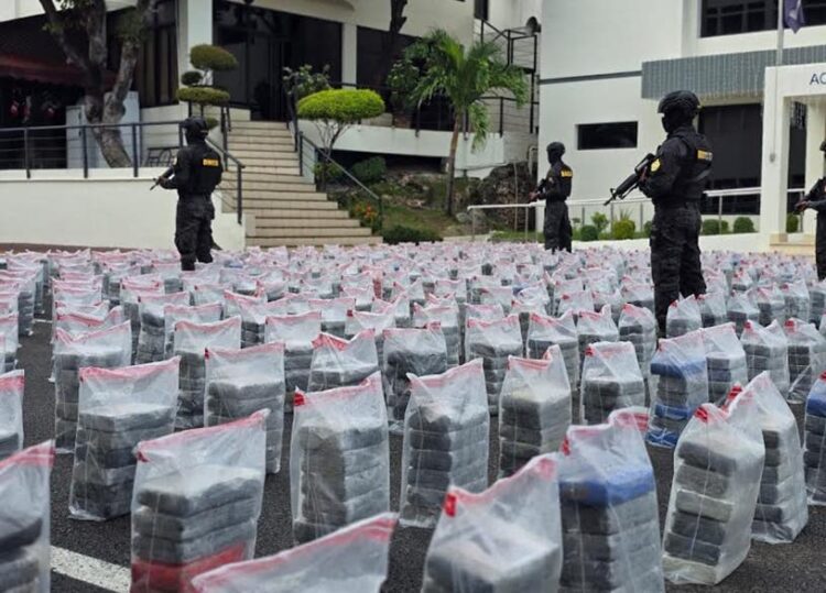 DNCD incauta el mayor alijo de cocaína en historia de RD