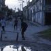 Cuba suspende las clases y las actividades laborales en medio del nuevo apagón nacional