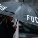 ¿Predecir la lluvia con dolor de rodillas? Así es como afecta la humedad a la salud