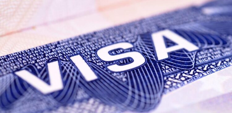 ¿Necesita el turista andar con el formulario I-94 durante su estadía en EEUU?