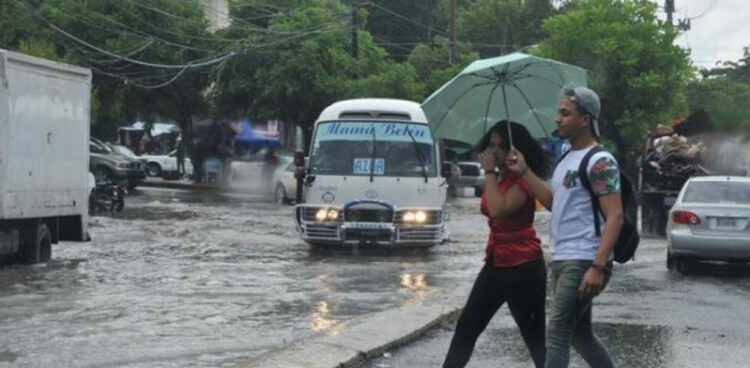 Vaguada provocará lluvias dispersas y mantiene altas temperaturas este miércoles