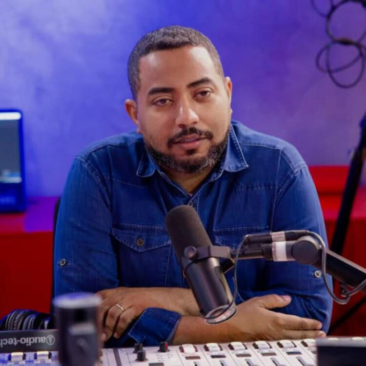 Ariel Santana revela que pensó en quitarse la vida el año pasado debido a difamaciones