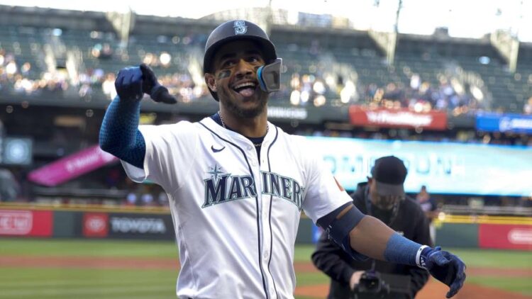 Julio Rodríguez se va para la calle, Seattle aplasta a Nacionales