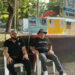 Comunitarios se encadenan para solicitar obras en el barrio San José de La Mina, Santiago