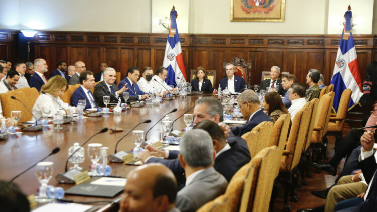 ¿En qué ha gastado el Gobierno dominicano en los primeros cinco meses de 2025?
