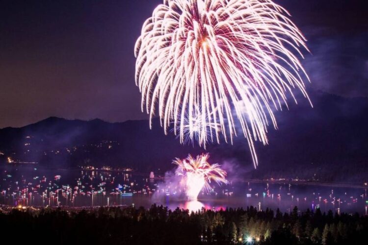 Big Bear Lake celebra el 4 de julio con el mayor espectáculo de fuegos artificiales de SoCal