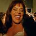 Karla Sofía Gascón ironiza sobre su escándalo en un nuevo video musical