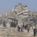 Los palestinos vuelven a una Ciudad de Gaza devastada.