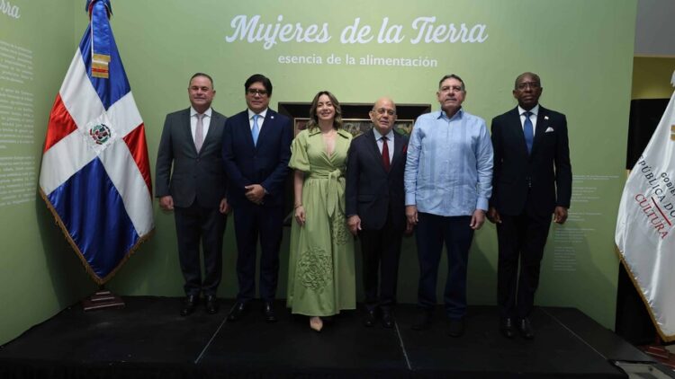 Mujeres de la Tierra, una exposición que honra a las guardianas de la vida rural