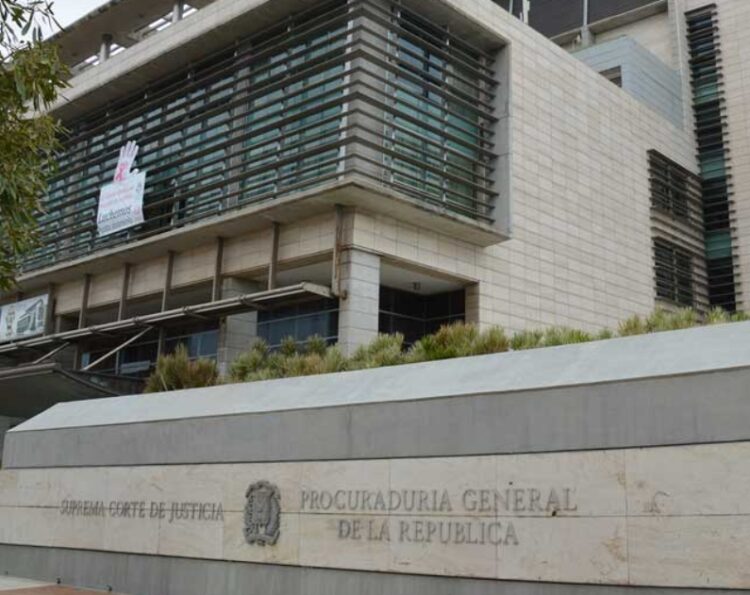 Integrantes red estafaba fueron arrestados