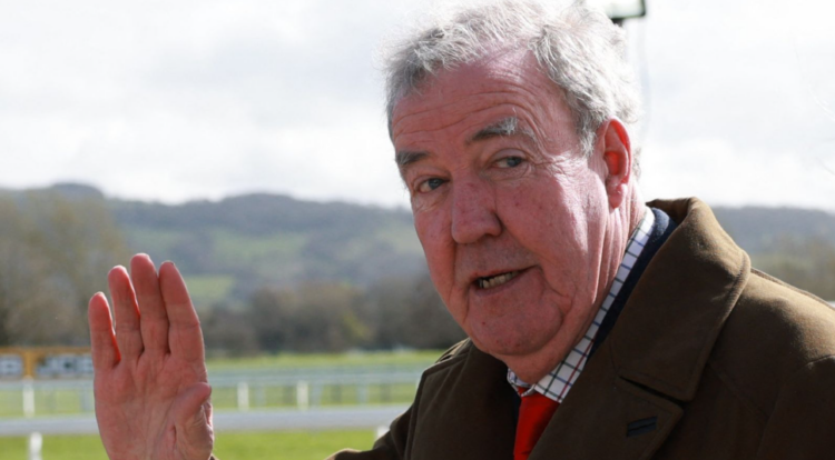 Una imagen, mil preocupaciones: así enfrenta Jeremy Clarkson su diagnóstico más devastador
