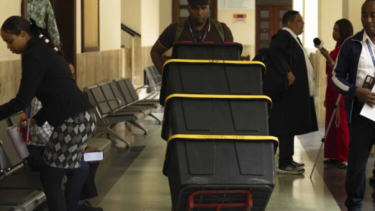 Falta de pruebas favorece a 19 imputados en grandes casos de corrupción