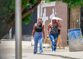 El calor no cesa en el país; temperaturas máximas alcanzarán hasta los 35 grados