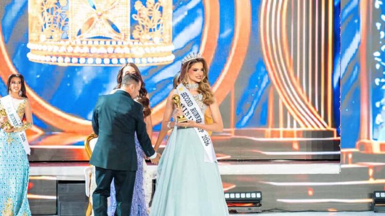 La dominicana Alana Ruiz conquista el título de segunda finalista en Miss Teen Mundial 2026