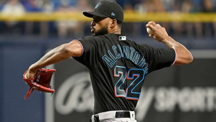 El buen desempeño de los Marlins saca del mercado a Sandy Alcántara