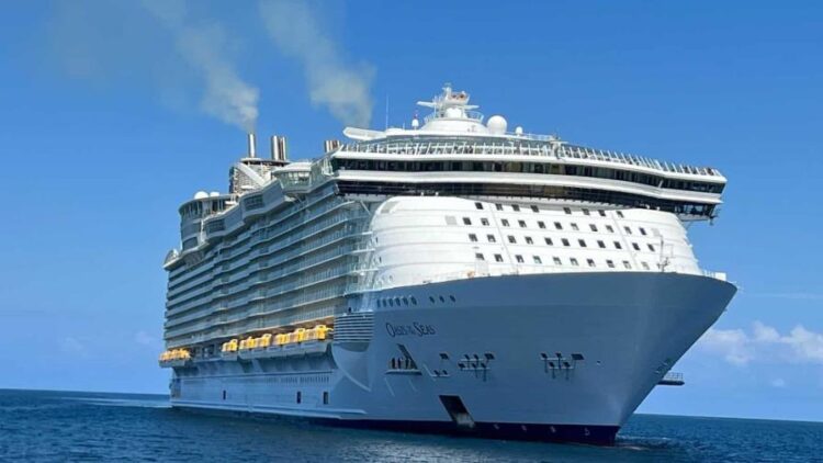 Tres corporaciones trajeron al 84.07 % de cruceristas que visitan RD en este primer semestre