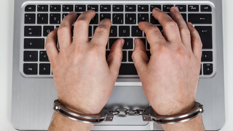Del desacato al ciberespacio: qué cambia realmente en los delitos de prensa del nuevo Código Penal