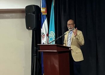 Manuel Mota Castillo presenta en Nueva York su Compendio de Psiquiatría Pediátrica